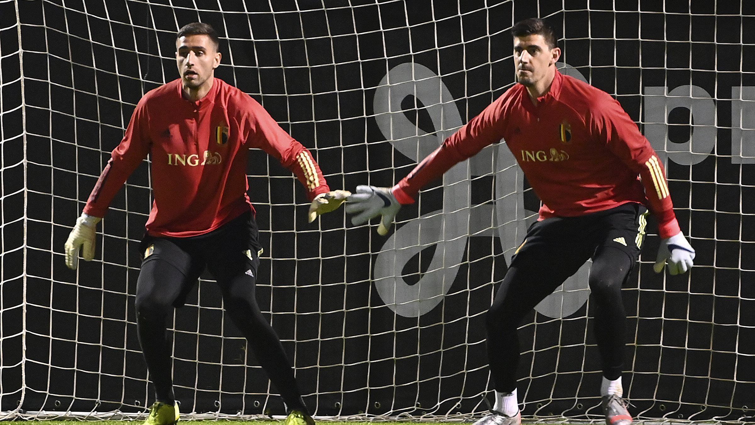 Casteels e Courtois em treino da Seleção Belga