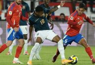 Eliminatórias: Chile e Equador empatam sem gols em Santiago