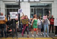 EUA registram mais de 200 protestos contra a Tesla e Elon Musk