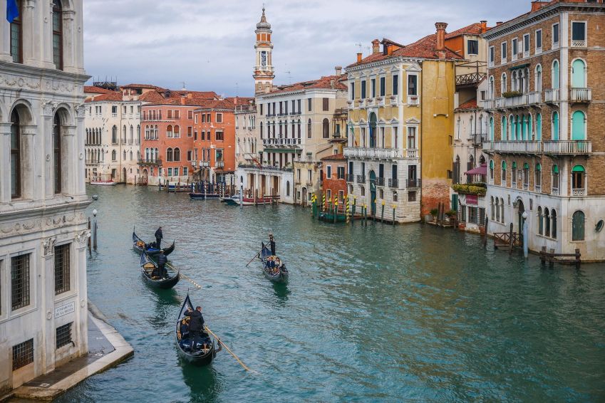 Gôndolas em Veneza • Beata Zawrzel/NurPhoto/Getty Images via CNN Newsource