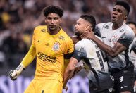 Nas mãos de Hugo Souza, Corinthians bate Palmeiras e é campeão paulista