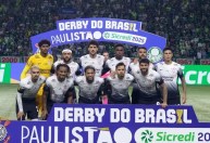 Volante do Corinthians sente sobrecarga contra o Palmeiras e acende alerta