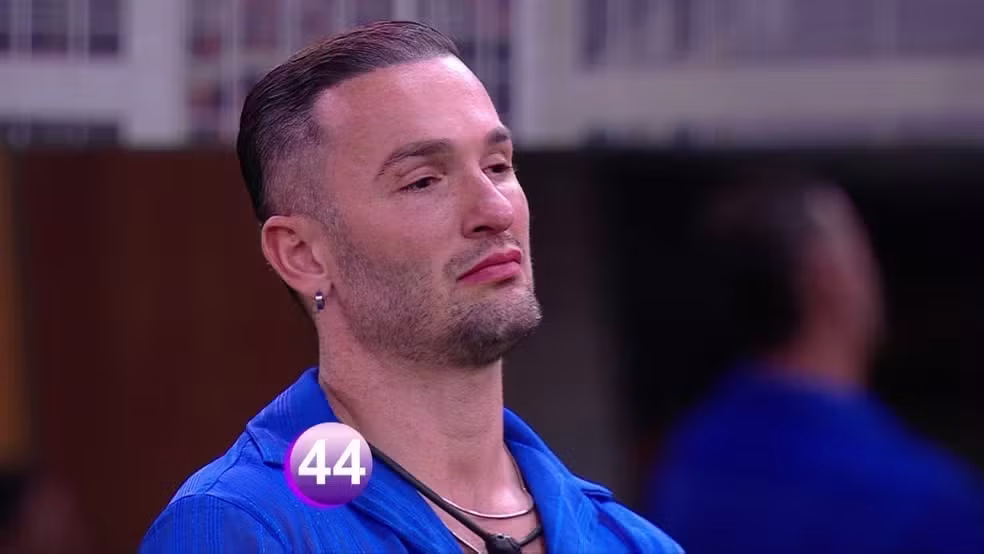 BBB: Diego Hypolito leva bronca de Tadeu Schmidt no Sincerão