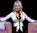 Dolly Parton diz que não consegue compor após morte do marido