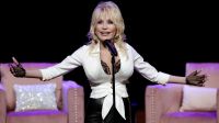 Dolly Parton diz que não consegue compor após morte do marido