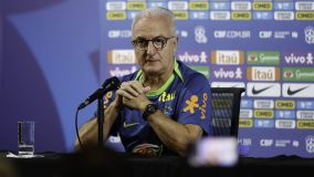 Dorival Júnior em entrevista coletiva na Seleção Brasileira