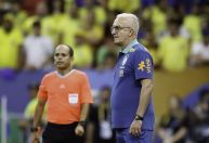 Dorival Júnior volta a ser prioridade no Corinthians após negativa de Tite