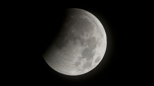 Eclipse lunar total na chegada do solstício de inverno em dezembro de 2010, em Arlington, no Texas (EUA)