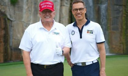 Trump se encontra com presidente da Finlândia e discute compra de navios