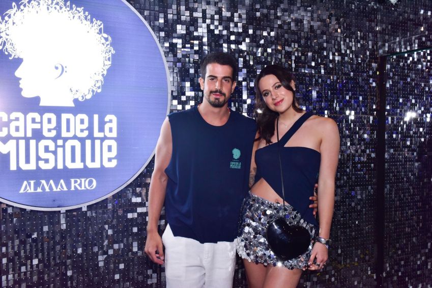 Sophia Raia e Enzo Celulari no Camarote Cafe de La Musique Alma Rio • Natália Rampinelli/ Agnews