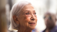 Fernanda Montenegro agradece sucesso de "Vitória" e mostra novos bastidores