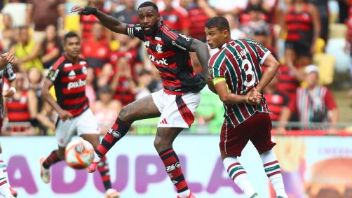 Lance de Flamengo x Fluminense pela final do Carioca