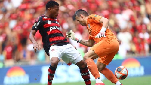 Lance de Flamengo x Fluminense pela final do Carioca