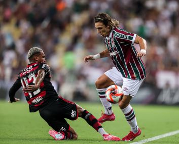 Lance de Fluminense x Flamengo pelo jogo de ida do Campeonato Carioca