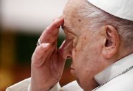 Irmã do Papa Francisco rezou para que ele não fosse eleito pontífice