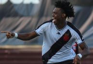 Após expulsão inusitada, Vasco goleia Flamengo no Brasileirão Sub-20: 5 a 0