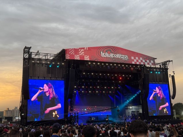 Girl in Red se apresentou no Lollapalooza Brasil 2025 nesta sexta-feira (28) • Nicoly Bastos/CNN
