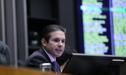 Hugo sinaliza ao PSOL que irá pautar cassação de Brazão