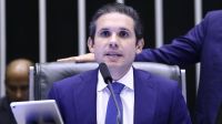 Licenciamento: Hugo deve avaliar cronograma de votação na próxima semana