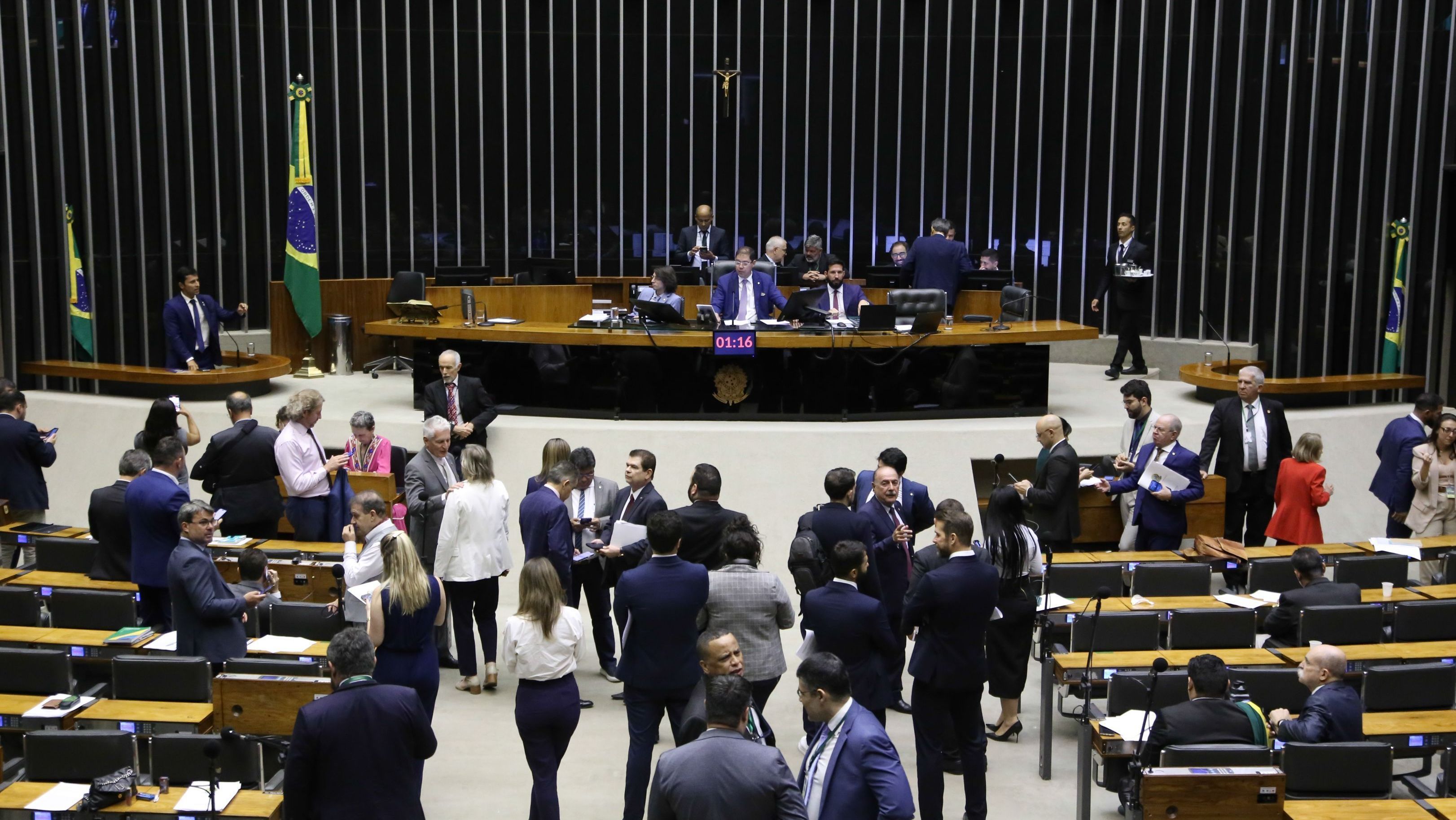 Imagem de destaque do post: Republicanos pode turbinar bancada na Câmara em fusão com PSDB