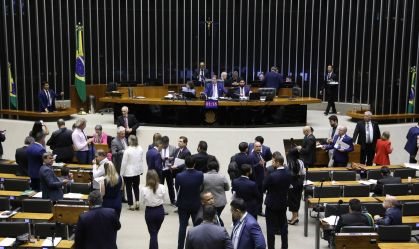 Republicanos pode turbinar bancada na Câmara em fusão com PSDB