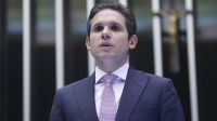 Hugo espera reunião com governo, mas pode pautar revogação do IOF na terça