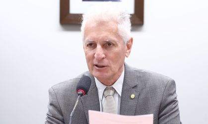 PT tenta acordo com centrão sobre revisão de benefícios fiscais