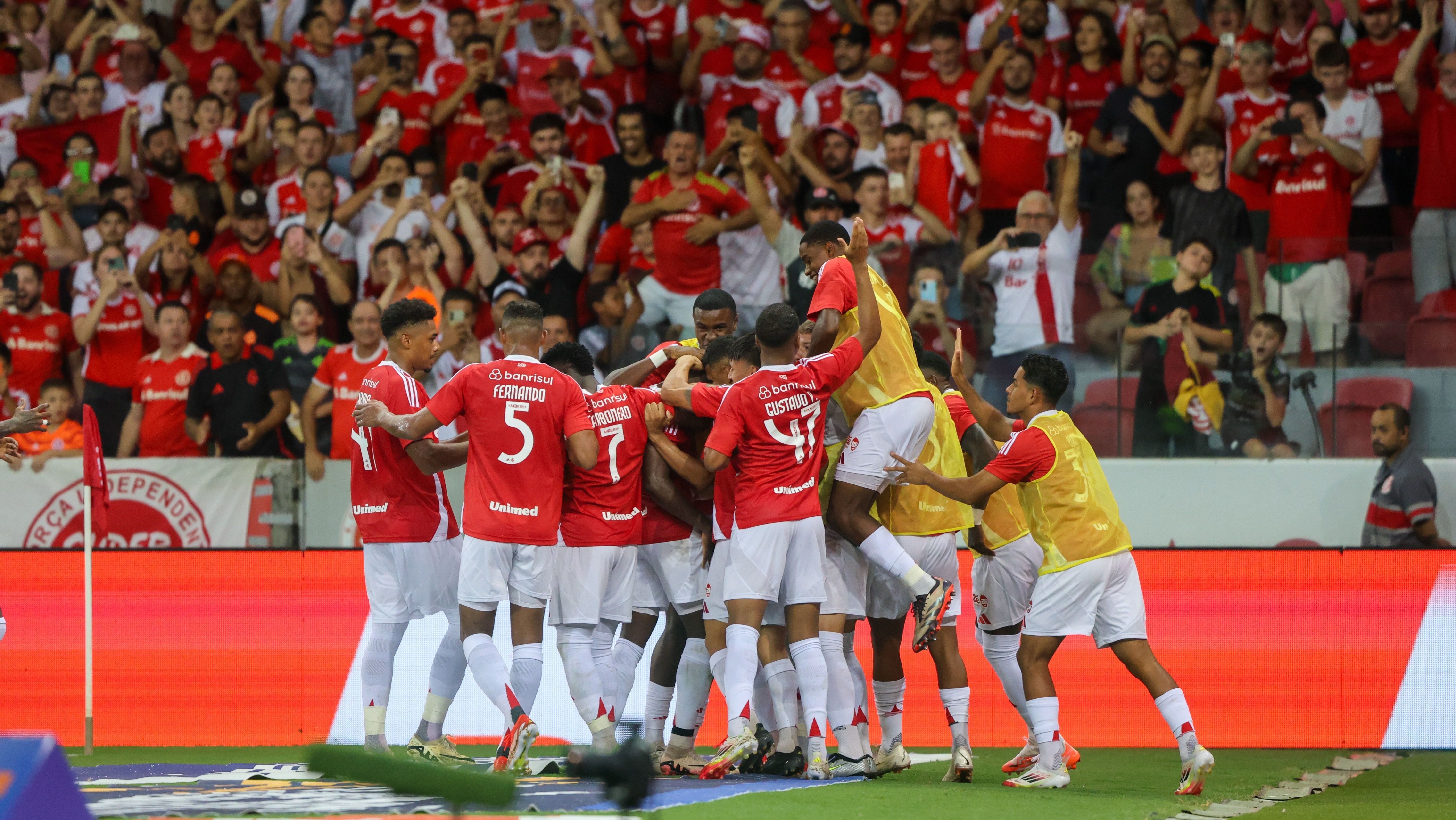 Inter goleou o Caxias e vai fazer final do Gauchão contra o Grêmio