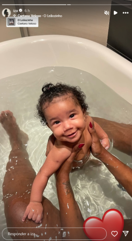 Iza mostrou foto da filha Nala nesta segunda (10) • Instagram/Iza