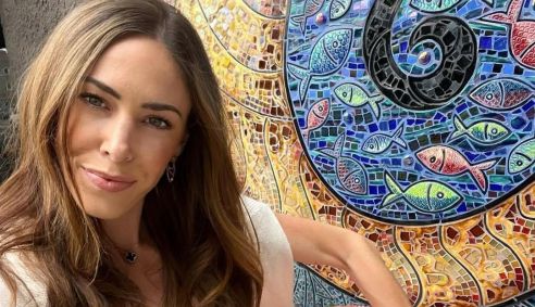 Jasmine Mooney diz que ficou presa por 12 dias ao tentar visto nos EUA