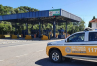 RS: mulher sofre acidente, vai pedir socorro e morre atropelada por ônibus