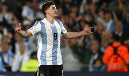 Três jogadores são cortados da seleção argentina por falta de vacina