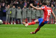 Uefa e Fifa vão discutir sobre regra que anulou pênalti de Julián Alvarez