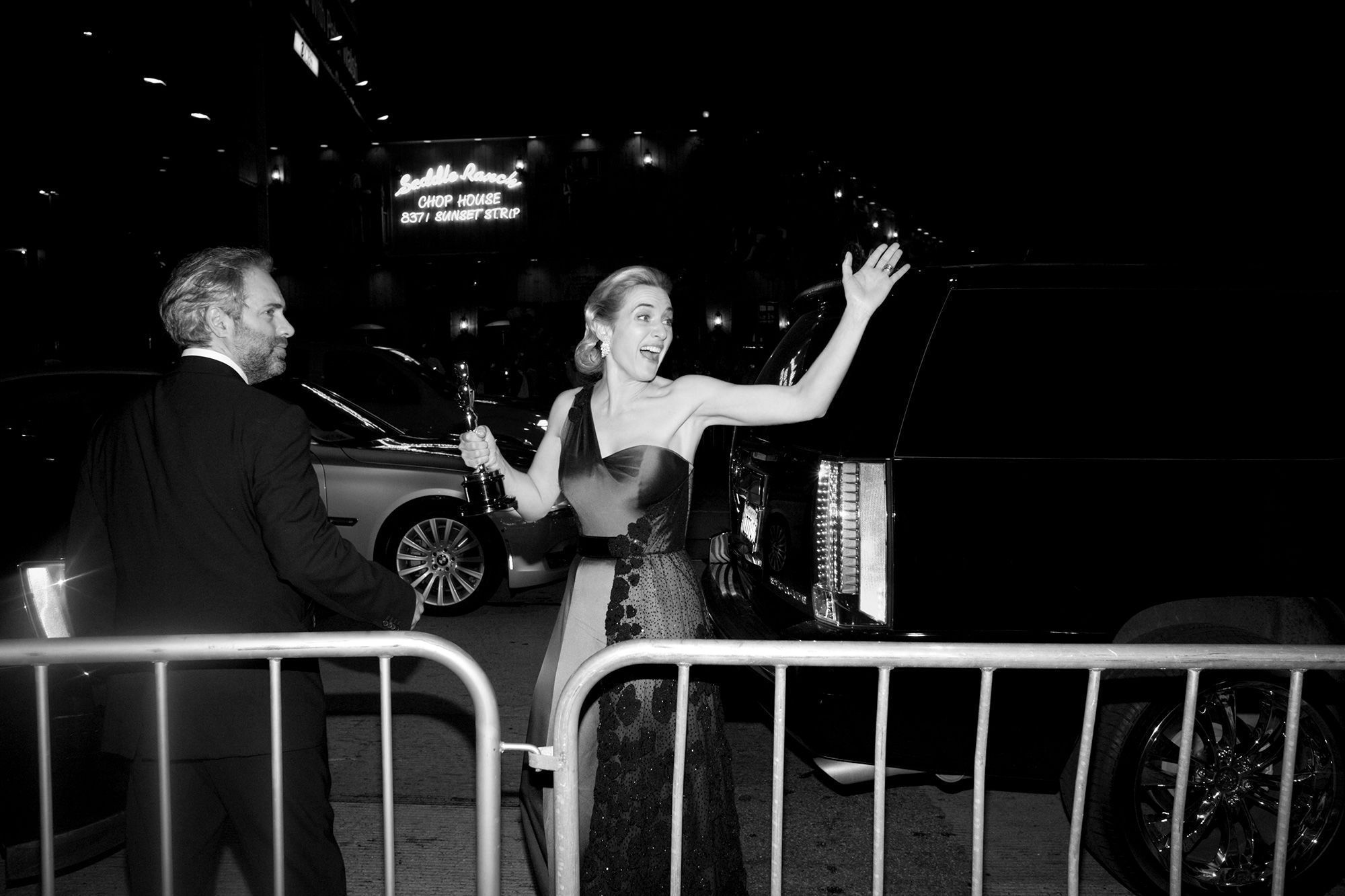 Kate Winslet chegando à festa da Vanity Fair em 2009