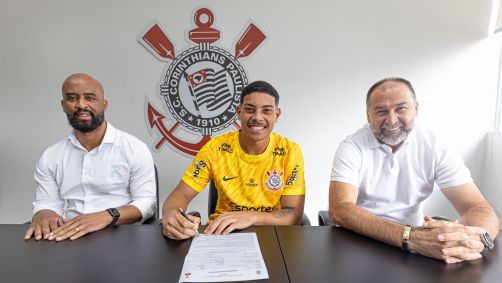 Corinthians renovou o contrato do goleiro Kauê