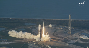 SpaceX lançou uma tripulação de astronautas que assumirá as funções na Estação Espacial Internacional