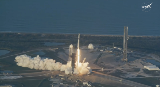 SpaceX lançou uma tripulação de astronautas que assumirá as funções na Estação Espacial Internacional