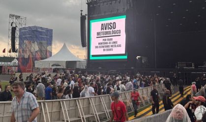 Lollapalooza retoma programação de shows após pausa por aviso meteorológico