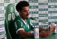 Evangelista revela problema clínico que suspendeu chegada ao Palmeiras