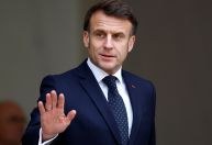 Macron: Europa entra em nova era após EUA mudarem de posição sobre Ucrânia