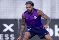 Corinthians define punições para José Martínez após faltas; veja