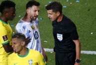 Resposta a Raphinha? Messi diz que Argentina "fala jogando futebol"