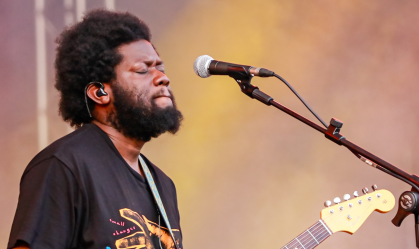 Michael Kiwanuka leva R&B e música de "Big Little Lies" ao Lollapalooza