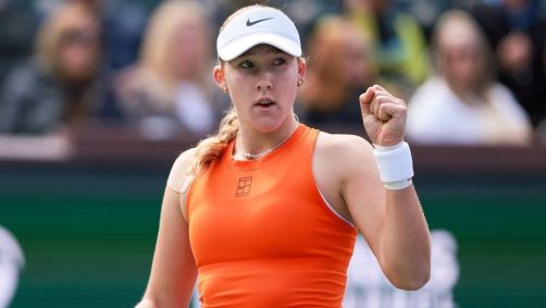 Mirra Andreeva comemora vitória sobre a ucraniana Elina Svitolina nas quartas de final de Indian Wells