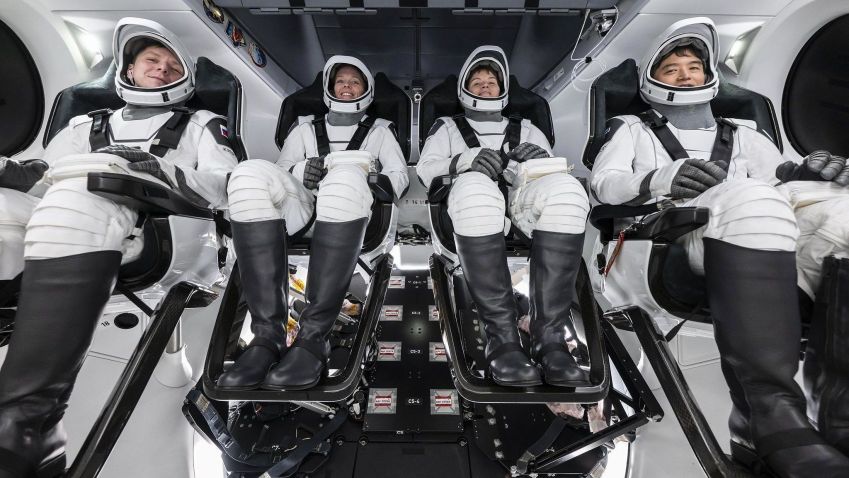 Nave Crew Dragon levará os astronautas Anne McClain, Nichole Ayers (ambos da Nasa), Takuya Onishi (Jaxa) e Kirill Peskov (Roscosmos) • SpaceX