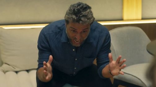 Amante secreta rouba tudo de Molina em "Mania de Você"