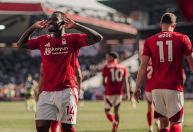 Com gol no fim, Nottingham Forest bate Manchester City e abre vantagem