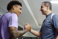 Renato Paiva comanda primeiro treino no Botafogo