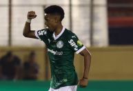 Com show de Estêvão, Palmeiras atropela São Bernardo e avança no Paulistão