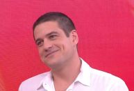 Para Marco Pigossi, uso de IA não prejudica favoritismo de Adrien Brody